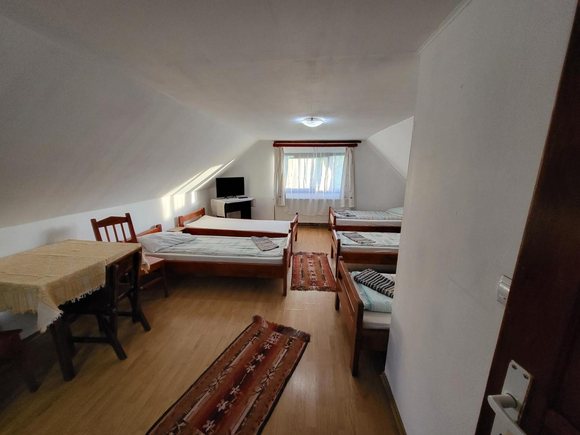 Hotel Betty Panzio Miercurea Ciuc Zewnętrze zdjęcie