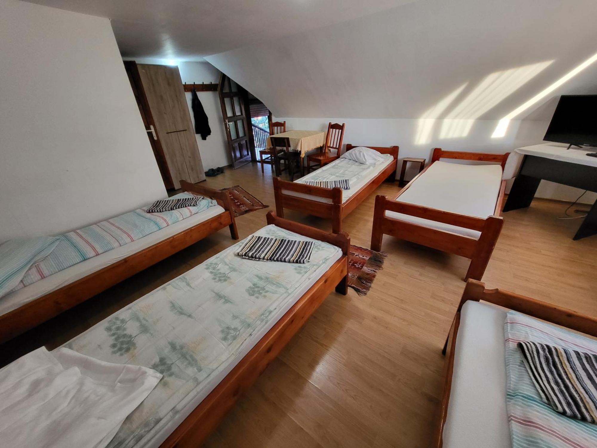 Hotel Betty Panzio Miercurea Ciuc Zewnętrze zdjęcie