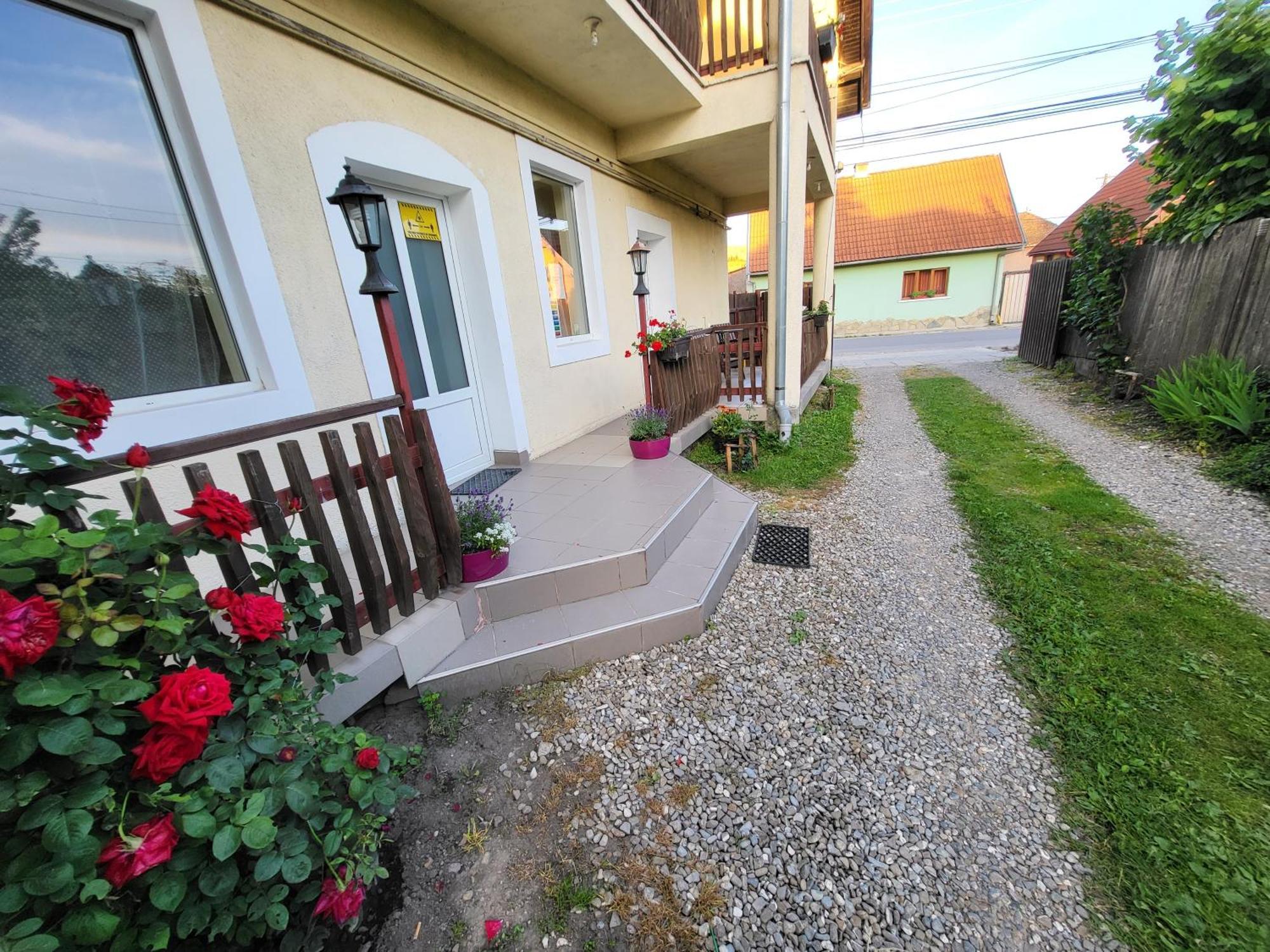 Hotel Betty Panzio Miercurea Ciuc Zewnętrze zdjęcie